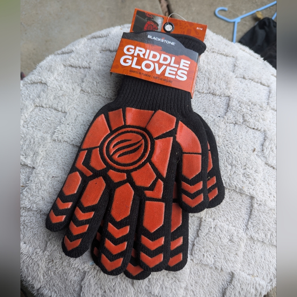 NWT Blackstone Griddle Gloves Heat Resistant